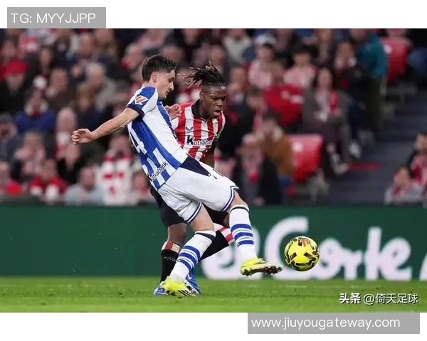 国王杯精彩对决那不勒斯大胜里昂乌龙球引发争议与全场狂欢