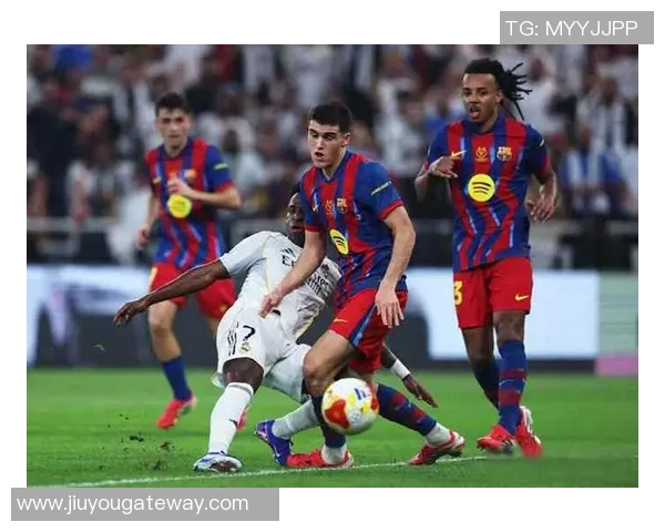 中超赛场惊现历史冷门曼联逆袭拜仁上演6比2大胜盛宴