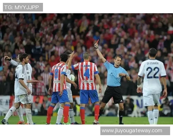 中超激战：马竞逆转尤文图斯帽子戏法点燃全场激情瞬间回顾