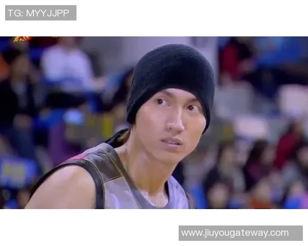足总杯精彩对决：里昂大胜多特蒙德点球大战瞬间点燃全场气氛